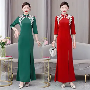 2024 čínské vintage šaty lepší cheongsam národní květinové výšivky qipao večerní šaty vestido orientální banket šaty
