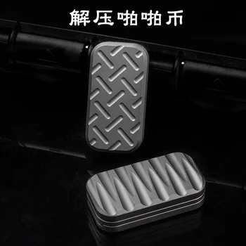 EDC Titanové Slitiny Mini Scarab Magnetické Dekompresní Push Značky Hračky Přívěsek Dospělé Dekompresní Dárek Venkovní Nástroje