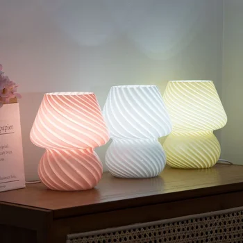Korejské Skleněné LED Stolní Lampa v Moderním Stylu Pruhované Houby Stolní Lampa Ložnice Noční Home Dekor Roztomilé Naučit Se Číst Světla
